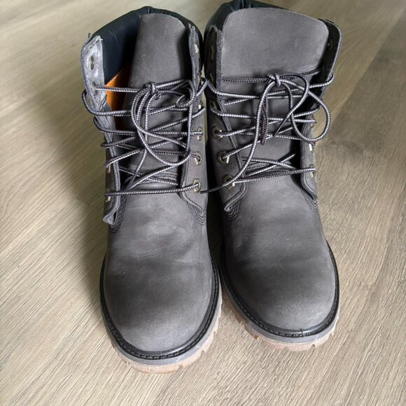 Timberland Womens Classic 6-Inch Premium Waterproof Leather Boots US 7.5 - Picture 3 of 8